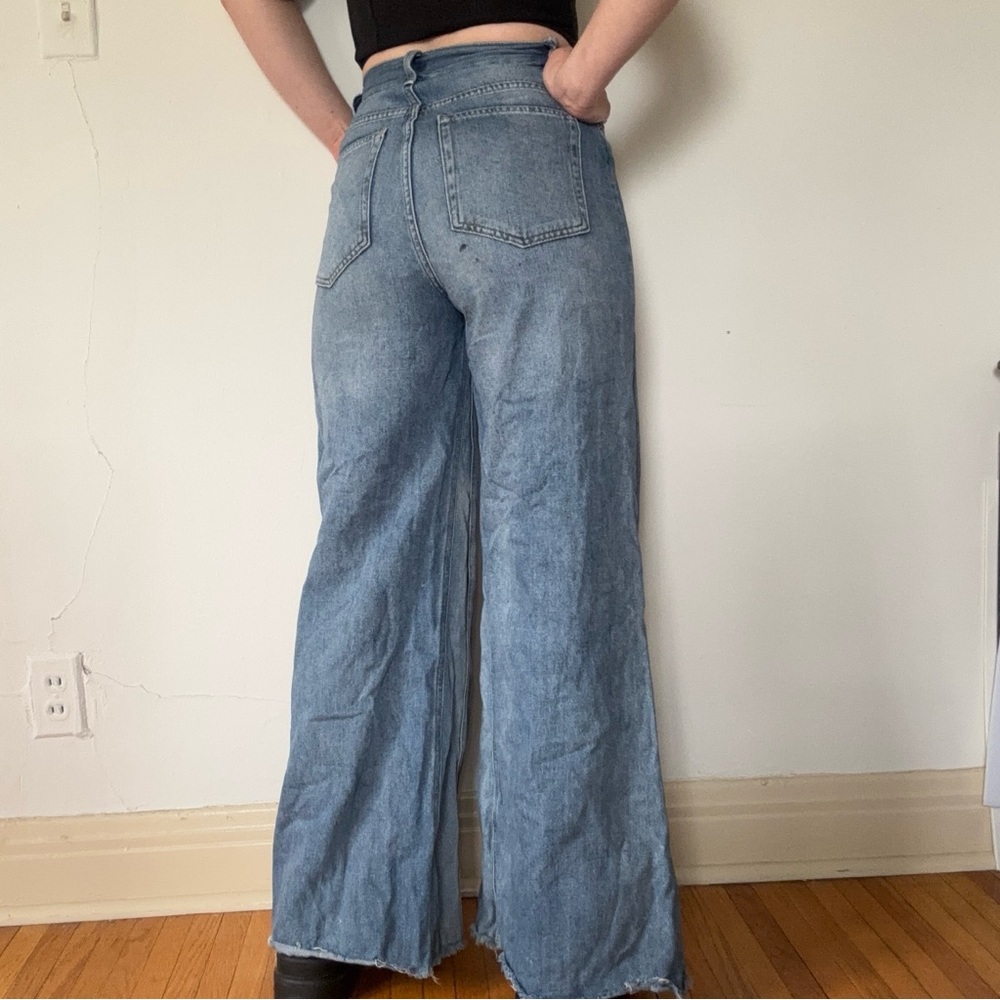 BDG Super Wide Leg Jeans - Picture 4 of 7